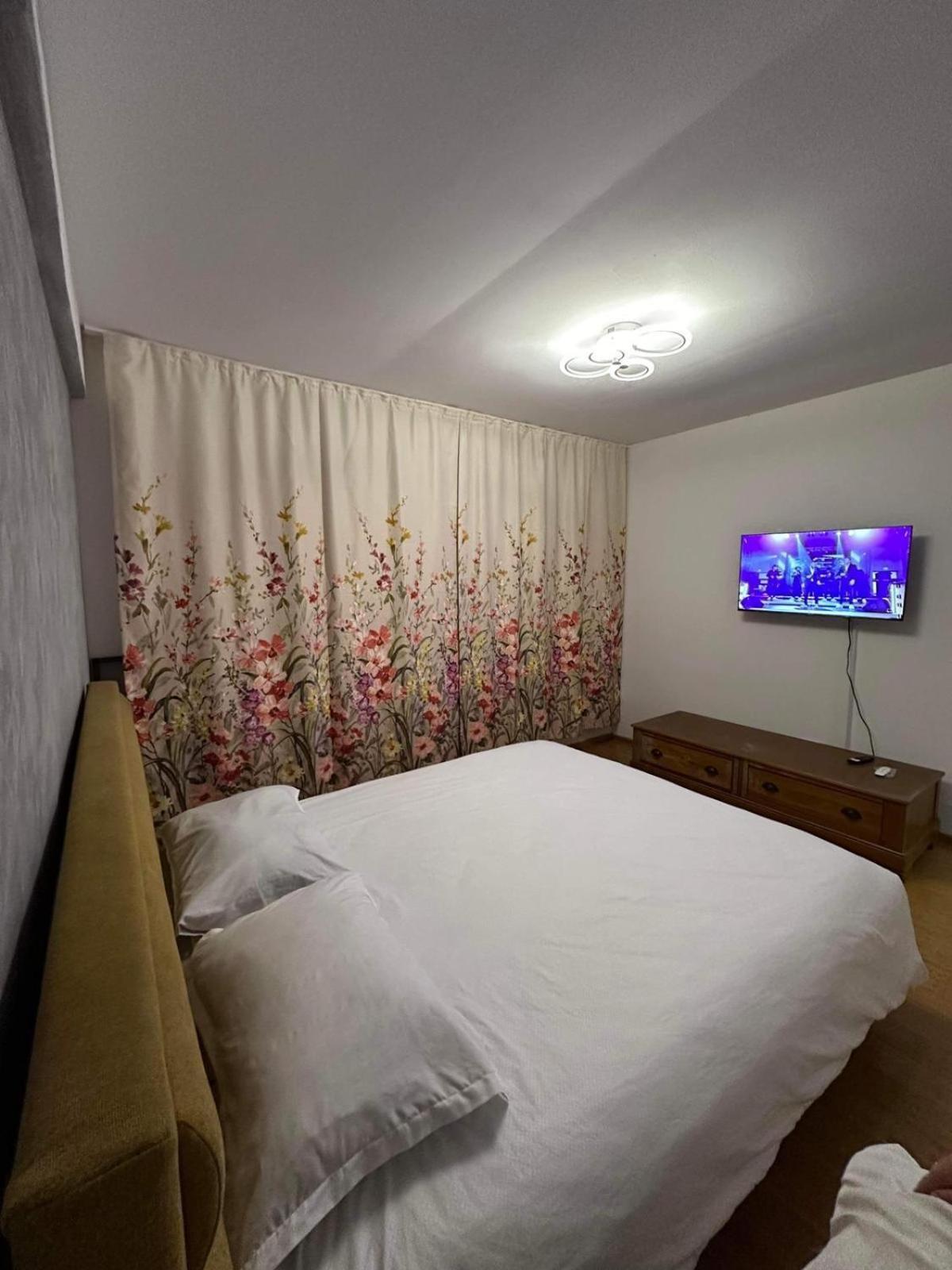 Lukapartaments Tulcea Exteriör bild